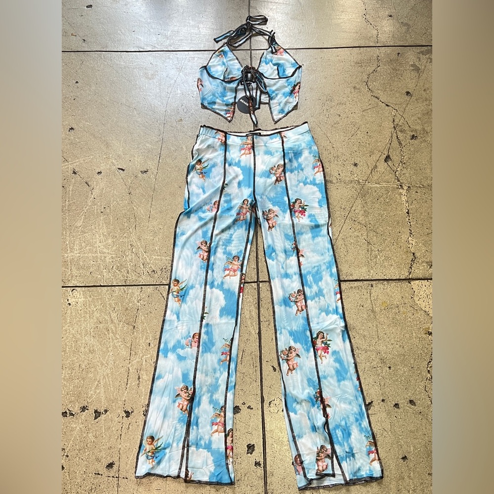 💚 3775. Angel Printed Mesh Slit Leggings and Halter Top
